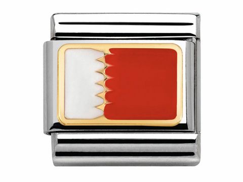 Ein charmantes Armbandglied von Nomination mit der Flagge von Bahrain, gestaltet in Gold und Emaille, zeigt die charakteristischen Farben und das Design der Flagge, perfekt für Asienliebhaber.