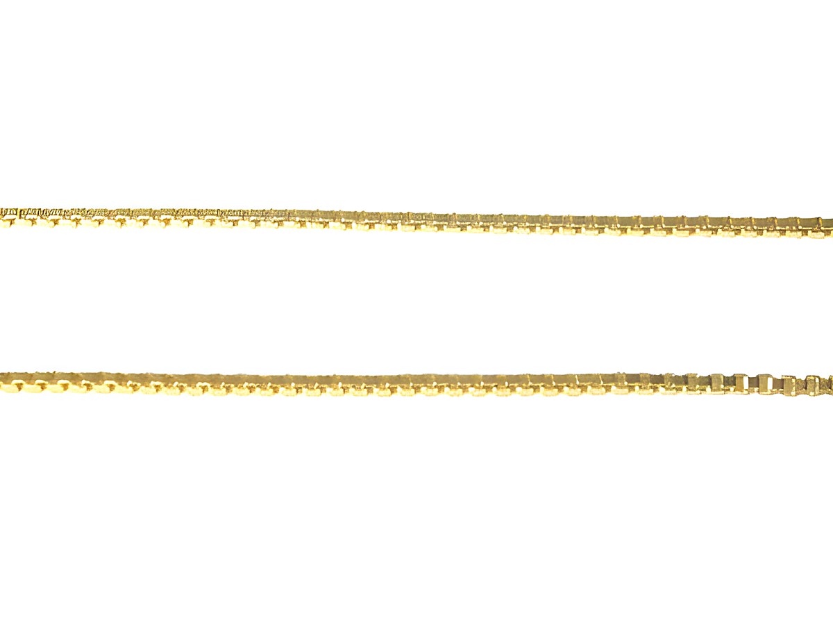 Doublé Kette - Venezianer - hochwertig vergoldet - 80cm, Hersteller: Juwelier Harnisch, Ketten zeigt eine elegante goldene Halskette mit einem feinen, glänzenden Design.