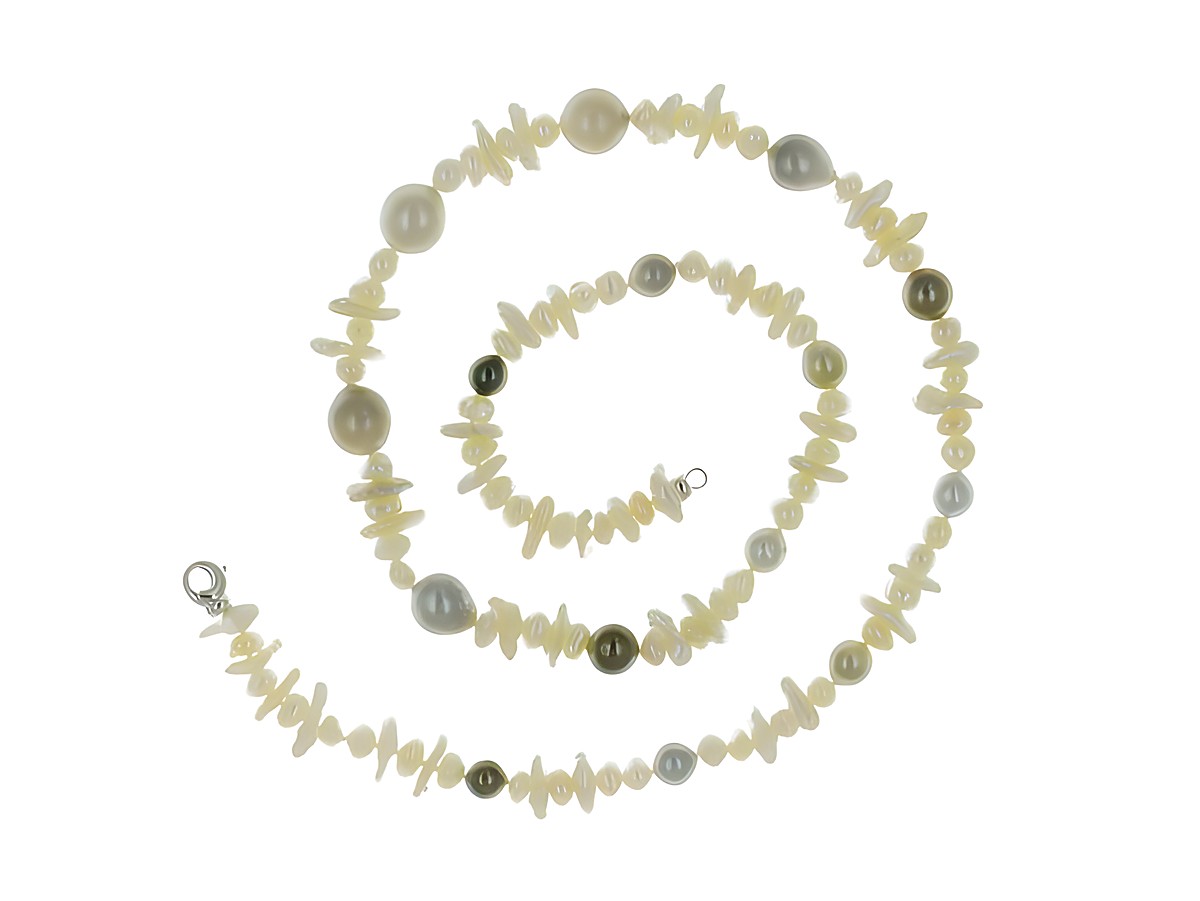 Perlenkette mit Tahiti-Perlen und Süßwasser-Keshiperlen von 7 bis 12,5 mm in Weiß und Grau, 68 cm lang, Silberverschluss, Hersteller Juwelier Harnisch, extra lang. – Ansicht 3