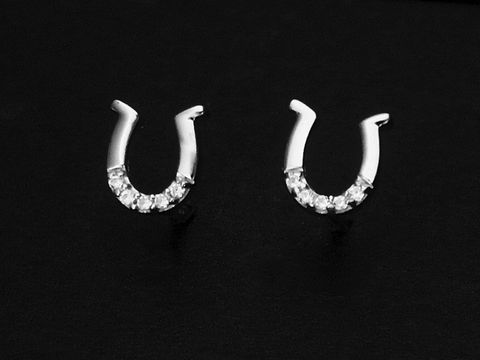 36971-0 Silber Ohrringe in Hufeisenform mit rhodiniertem Finish und Zirkonia-Steinen, Hersteller Juwelier Harnisch. Ideal für besondere Anlässe oder den täglichen Gebrauch.