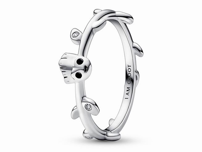 Pandora Ring 192566C01-58 mit Marvel Baby Groot Motiv aus Silber. Der Ring zeigt einen Groot Kopf und schwarze Zirkonia, Größe 58. Ideal für Fans des Marvel Universums.