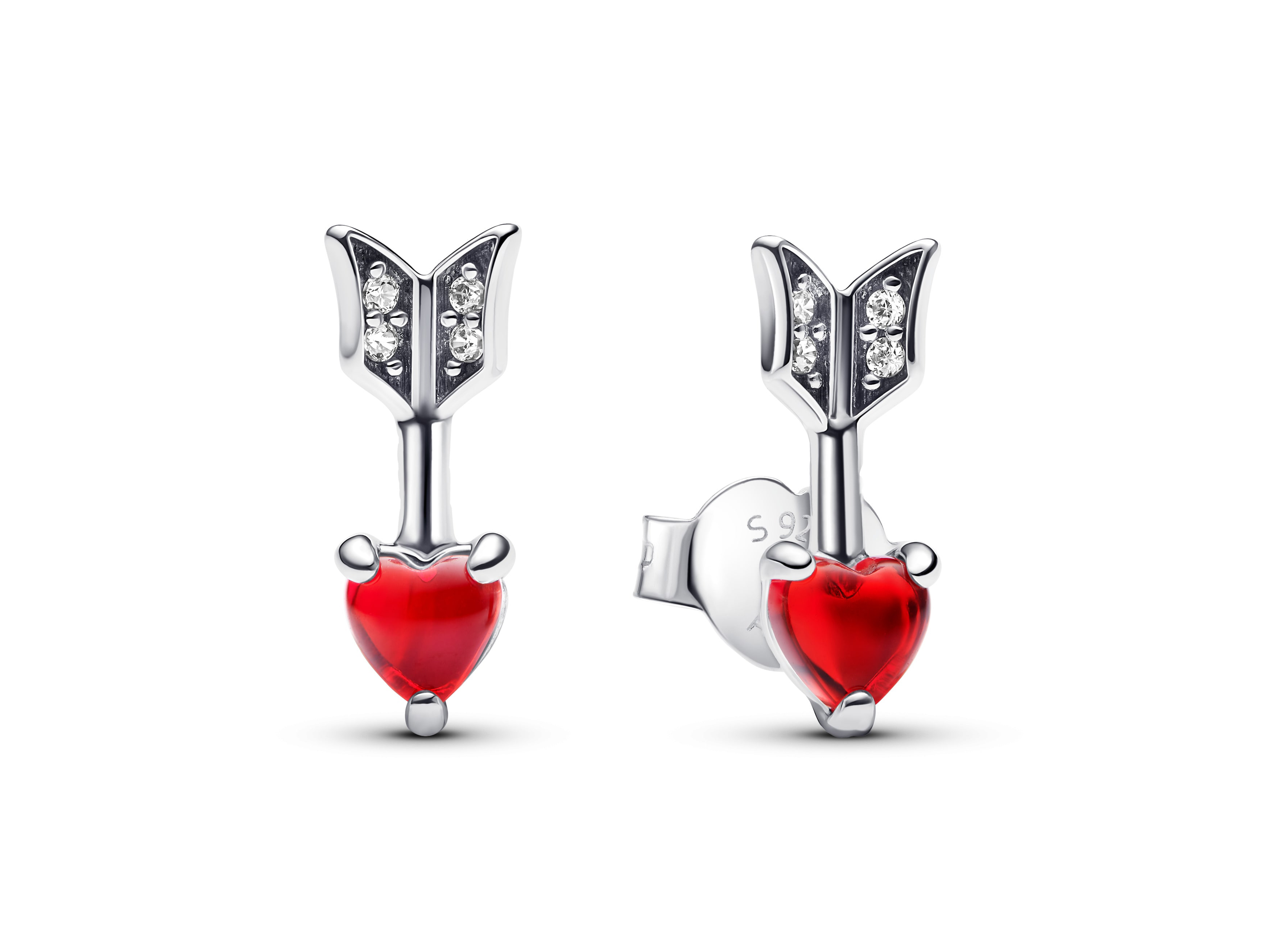 Ohrstecker aus Silber mit rotem Muranoglas in Herzform und dekorativen Zirkonia. Die Ohrringe zeigen ein Pfeil-Design und sind ideal für stilvolle Accessoires.