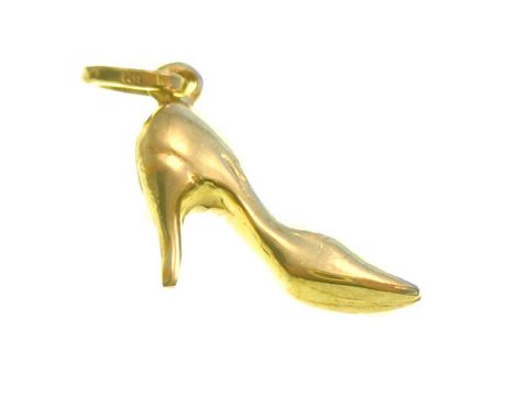 Ein goldener Anhänger in Form eines High-Heels Stiletto Schuhs aus Gold 585 vom Hersteller Juwelier Harnisch, ideal als modisches Accessoire für Schuhliebhaber.