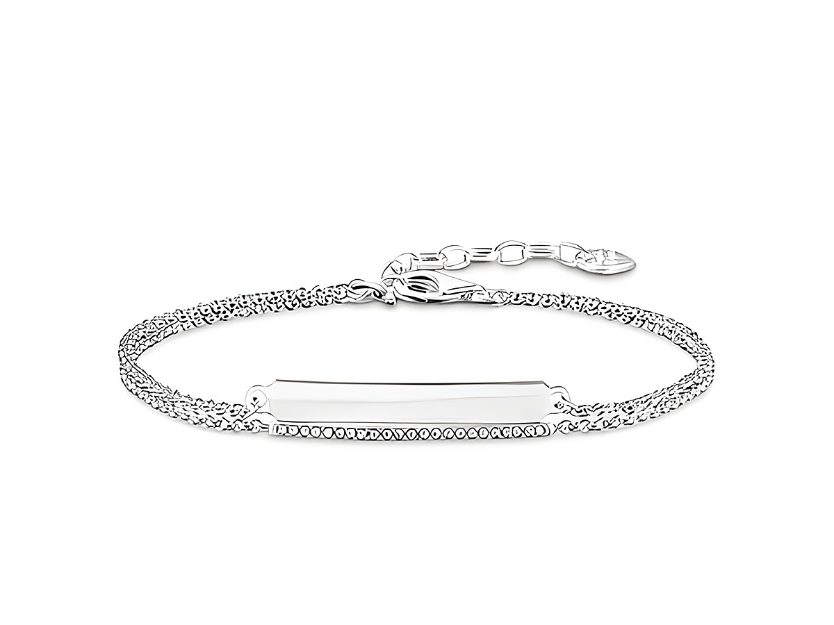 Silbernes Thomas Sabo Armband D_LBA0003-725-21-L19v mit glattem, glänzendem Element und strassbesetztem Rahmen, verstellbar von 16 bis 19 cm, stylish und elegant.