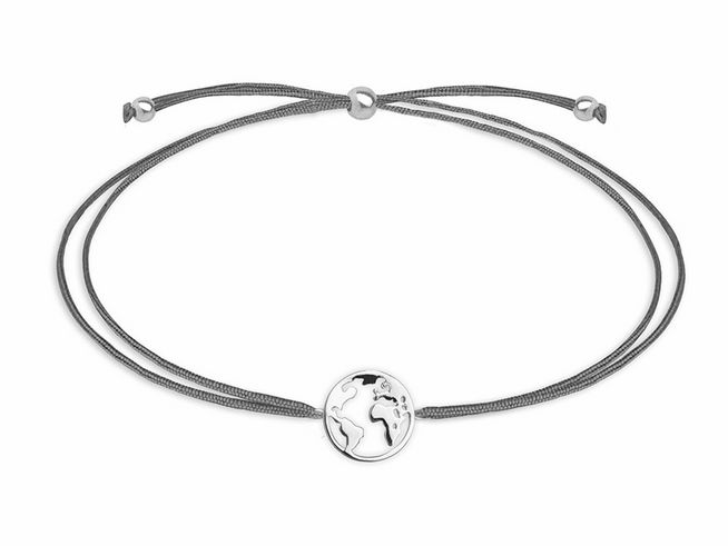 Xenox Sterling Silber Armband XS3166 WANDERLUST mit einer Weltkugel aus Silber, auf einem feinen, grauen Band mit verstellbarem Verschluss. Elegantes und zeitloses Design.