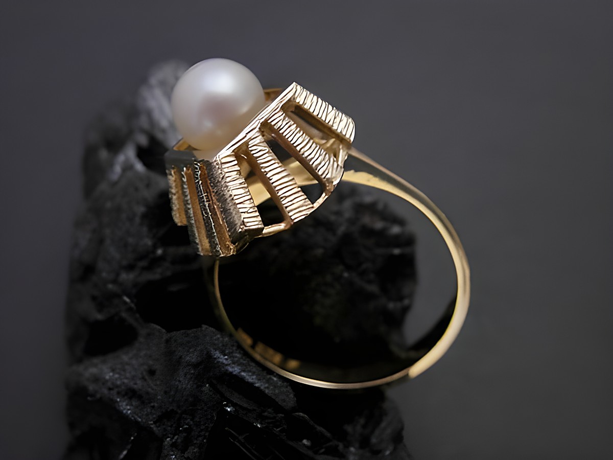 Gold Perlen Ring luxuriös Gr. 55,5 mit Zuchtperle 6,2 mm aus Gold 585 vom Juwelier Harnisch bis Gr. 56/18. Der Ring hat eine filigrane Gestaltung und trägt eine elegante Perle. – Ansicht 2