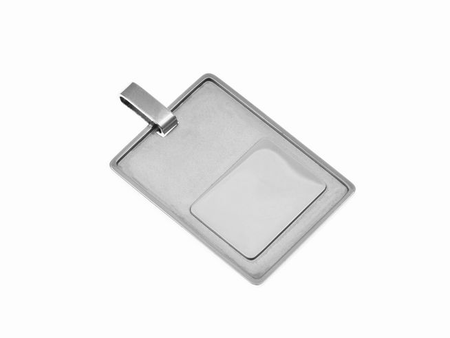 Gravurplatte aus Silber, schlichtes Design, ideal als Anhänger. Hersteller Juwelier Harnisch, eignet sich perfekt für persönliche Gravuren oder als stilvolles Schmuckstück.