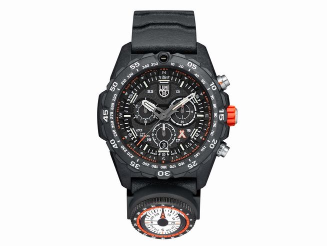 Luminox Bear Grylls XB.3741 Herren Armbanduhr mit schwarzem Ziffernblatt, chronographischen Funktionen und einer praktischen Lünette, ausgestattet mit Lederarmband und integriertem Kompass.