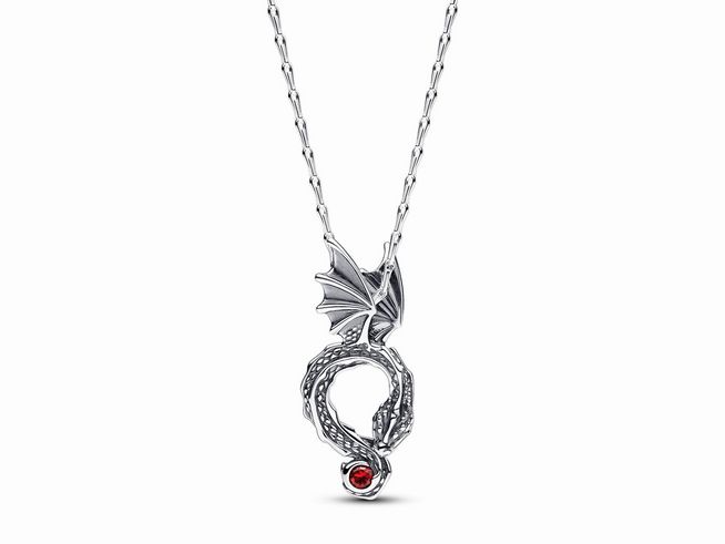 Drachen-Anhänger-Halskette aus Sterling Silber mit rotem Kristall, designt im Game of Thrones Stil, zeigt einen Drachen mit Flügeln, elegant an einer feinen Kette befestigt.