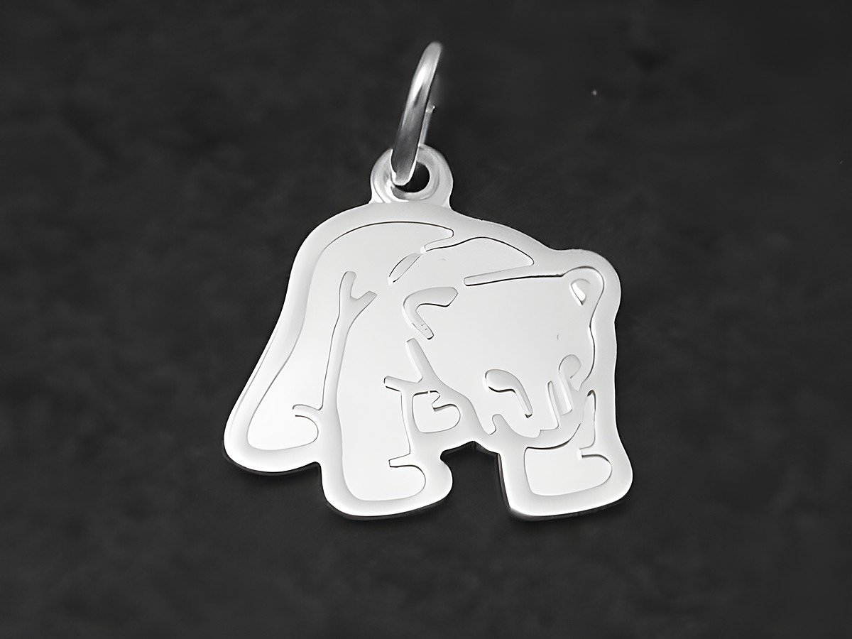 Eisbär Silber Anhänger süß teilmattiert von Hersteller Juwelier Harnisch, ideal für Tierliebhaber und zur individuellen Schmuckgestaltung.