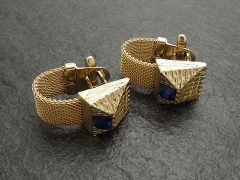 Manschettenknöpfe Retro in goldfarben mit blauem Strass von Juwelier Harnisch, elegantes Design, ideal für formelle Anlässe, stilvolles Accessoire für Herrenhemden.