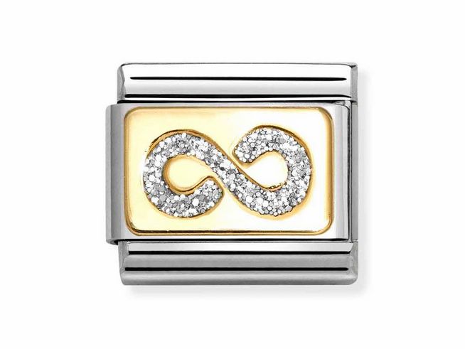 Nomination 030224 06 Classic Infinity Emaille Silber Gelbgold Edelstahl zeigt ein elegantes Infinity-Symbol mit funkelnden Details auf einer glänzenden Unterlage in Silber und Gold.