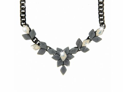 Collier von Sweet Deluxe in Anthrazit und Hellblau, verziert mit Kristallen, elegantes Design in der Länge von 42-46,5 cm, Metallmaterial für einen trendigen Look.
