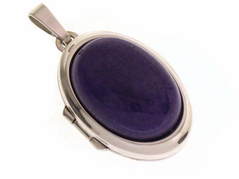 Jade lila Medaillon mit Cabochon aus Sterling Silber rhodiniert, elegant und zeitlos, ideal als Schmuckstück oder Geschenk, hergestellt von Juwelier Harnisch.