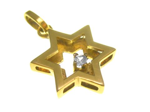 Gold Anhänger in Form eines Sterns, poliert, mit Zirkonia in der Mitte, hergestellt von Juwelier Harnisch, ideal als schicke Schmuckauffrischung.