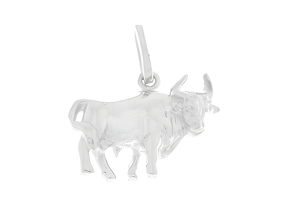 Stier Sternzeichen Anhänger aus 925 Sterling Silber poliert, Hersteller Juwelier Harnisch, detailreiche Darstellung eines Stiers als Schmuckstück.