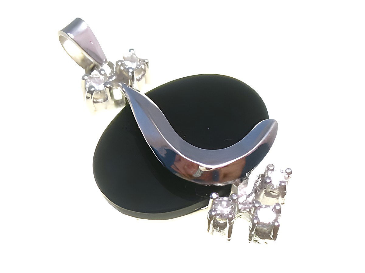 Design Diamant Gold 585/- Anhänger aus Weißgold mit einem eleganten schwarzen Element und funkelnden Diamanten, Hersteller Juwelier Harnisch, Größe 25 mm.