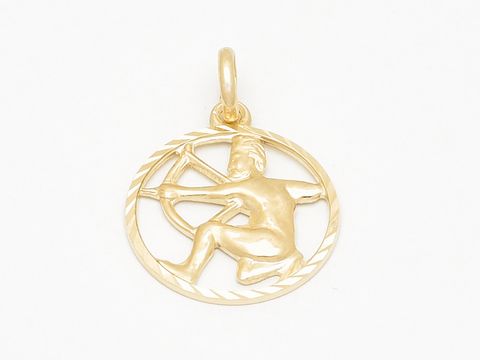 Schütze Gold Anhänger mit diamantierter Oberfläche, Durchmesser 17 mm, von Juwelier Harnisch, zeigt den Schütze als Motiv. Elegantes Design für Astrologie-Liebhaber.