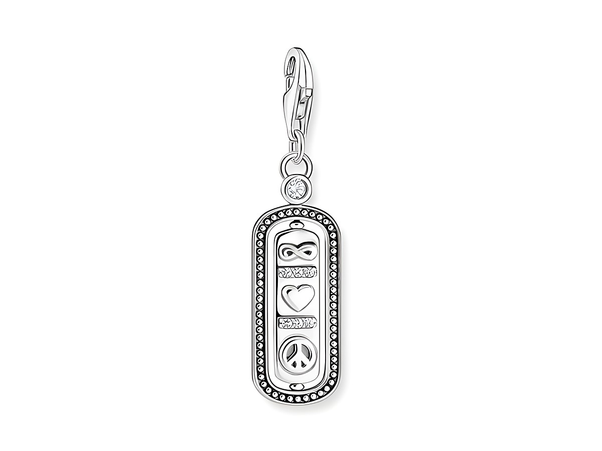 Der Thomas Sabo Charm-Anhänger aus Sterling Silber zeigt Symbole für Unendlichkeit, Liebe und Frieden, verziert mit Zirkonia-Steinen und einem praktischen Karabiner.