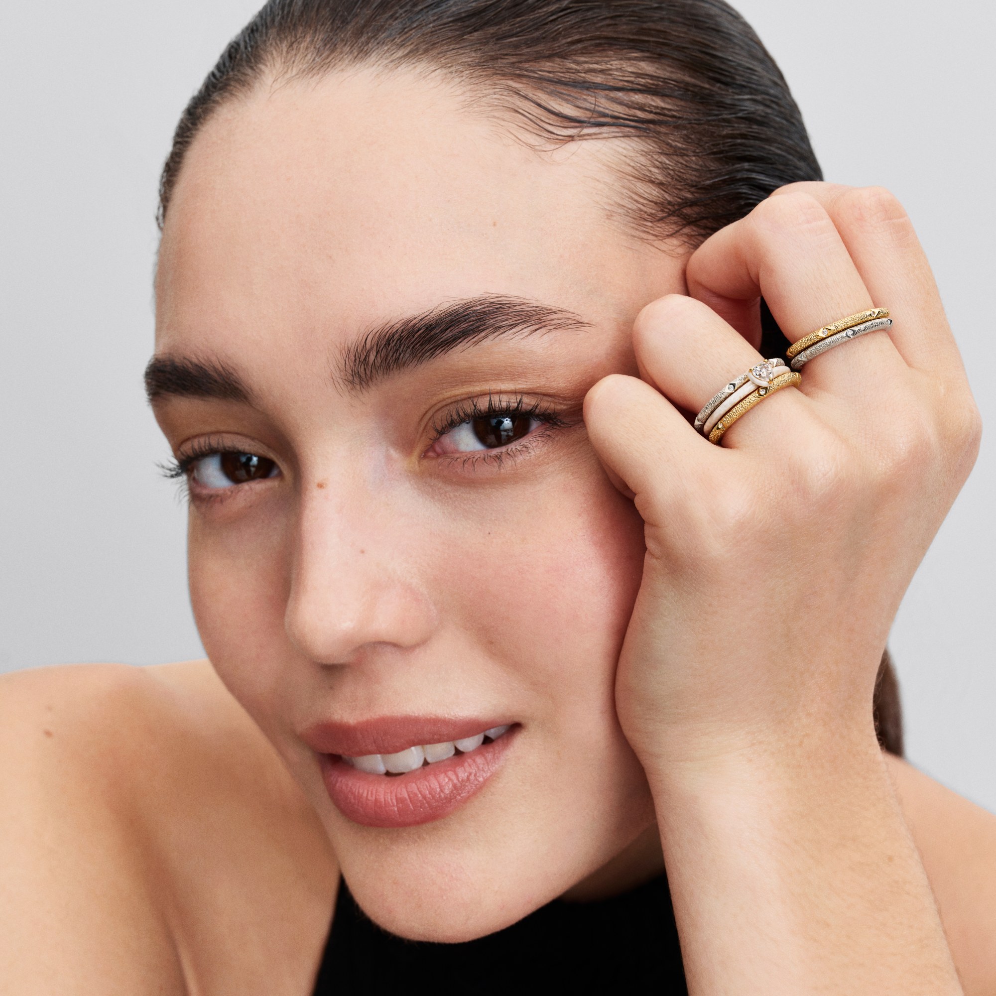 Pandora Me - weißes Chakra Herz Ring - Gelbgold Vergoldung - Emaille Zirkonia – Ansicht 3
