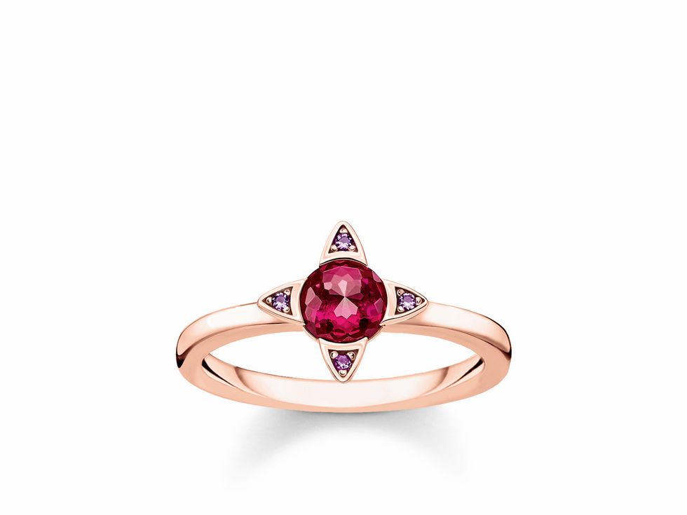 Ring von Thomas Sabo aus Sterling Silber, vergoldet in Roségold, mit rotem Stein und lila Akzenten, Größe 54, Modell TR2263-540-10-54.