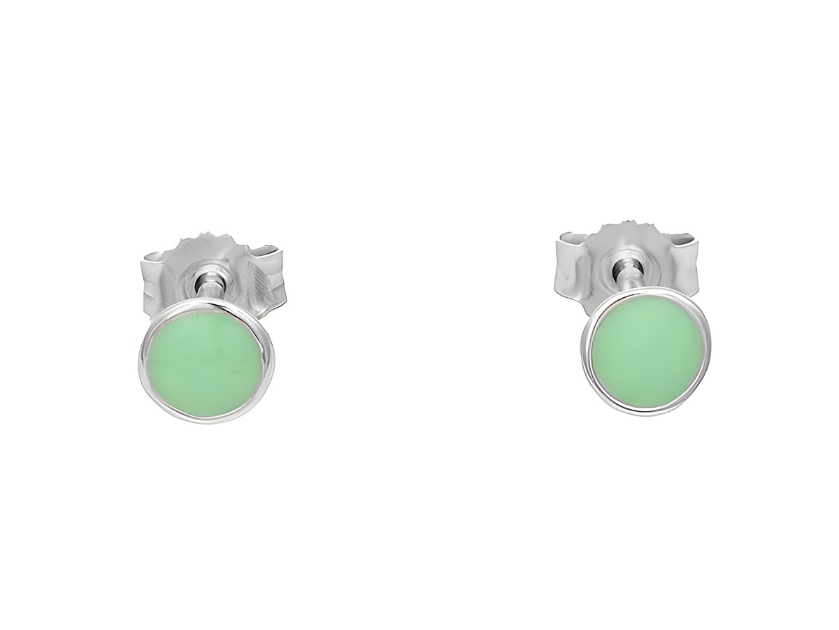 Ohrstecker in rundem Design aus rhodiniertem Sterling Silber mit grünem Lack, ideal als Kinderschmuck, hergestellt von Juwelier Harnisch.