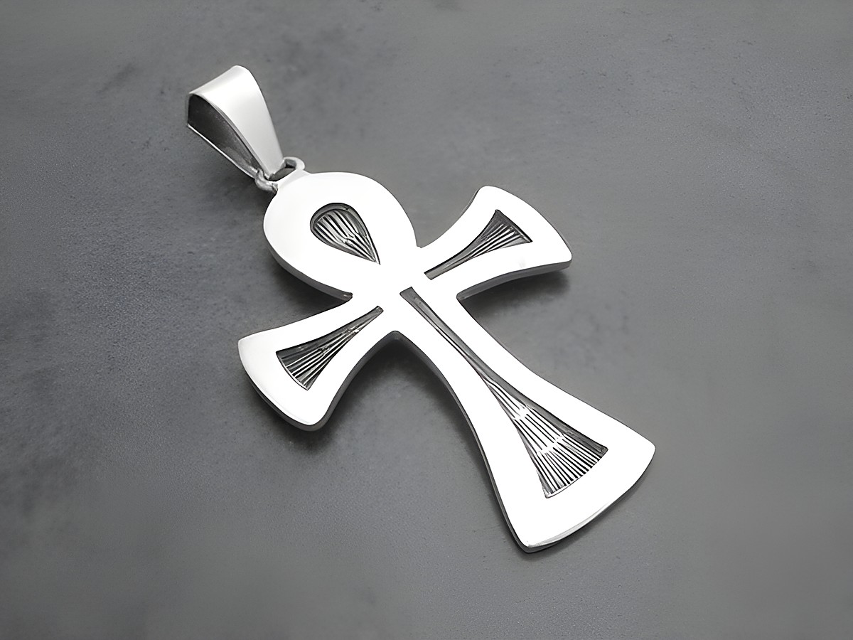 Großer Kreuz Anhänger aus Sterling Silber mit ansprechendem Muster, hergestellt von Juwelier Harnisch, elegant gestaltet und ideal als modisches Schmuckstück.