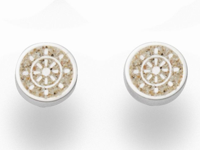 DUR Ohrringe in Form von Steuerrädern aus Sterling Silber mit einem dekorativen Muster in hellem Beige und Weiß, ideal für stilvolle Akzente.