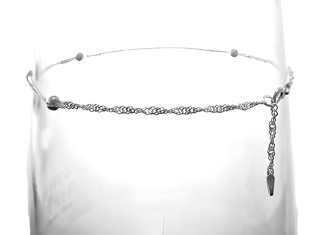 Fußkettchen aus Sterling Silber mit drei Kugeln, Länge von 23 bis 26 cm, Hersteller Juwelier Harnisch, klassisches Design, ideal für einen eleganten Look.