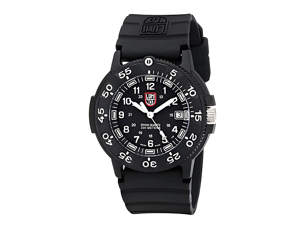 Herren Armbanduhr von Luminox Modell ORIGINAL NAVY SEAL 3000 SERIES XS.3001.F mit schwarzem Ziffernblatt, robustem Gehäuse und schwarzem Silikonarmband, ideal für sportliche Aktivitäten.