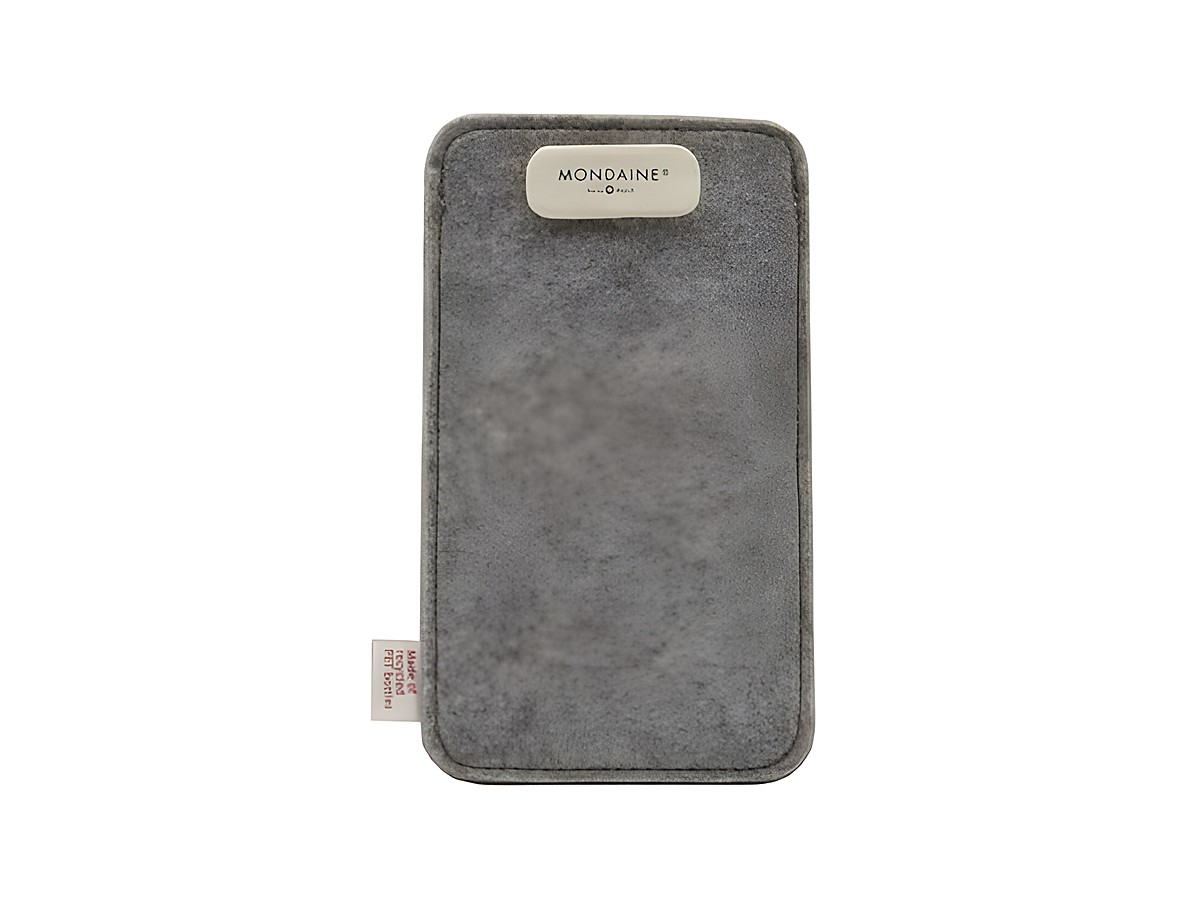 Recycelte Handyhülle aus recycelten PET-Flaschen in Grau, hergestellt von Mondaine. Die Hülle bietet einen robusten und nachhaltigen Schutz für Smartphones und hat ein schlichtes Design.