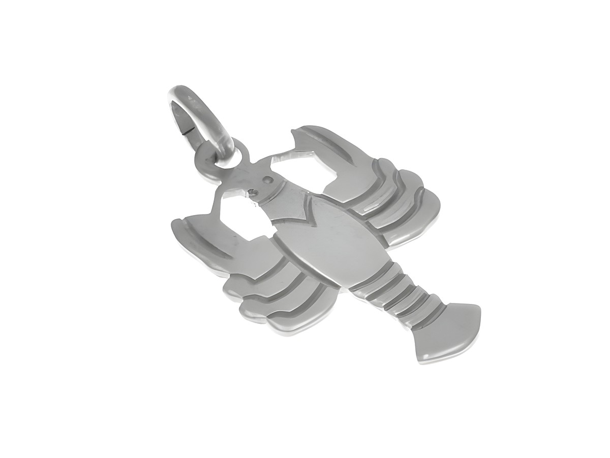 Ein silberner Anhänger in Form eines Krebses aus poliertem Sterling Silber, hergestellt vom Juwelier Harnisch, ideal für Krebs-Geborene.
