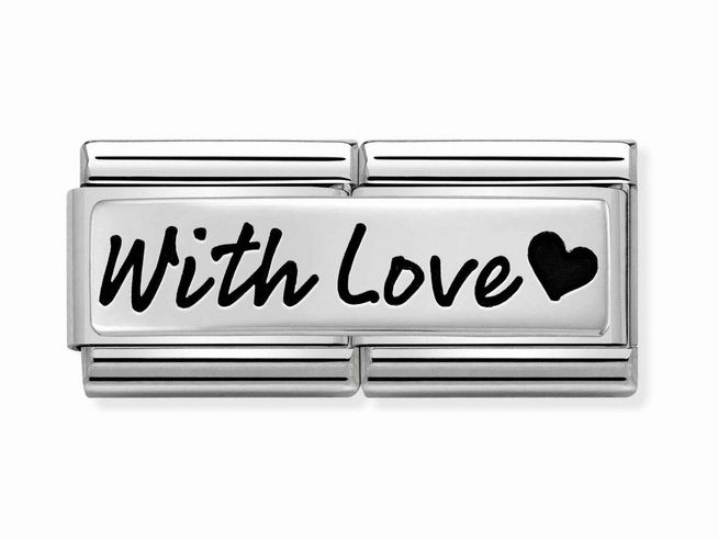 Nomination Classic Sterling Silver DOUBLE 330710 29 With Love zeigt ein silbernes Charm mit der Aufschrift With Love und einem Herzsymbol, perfekt für persönliche Geschenkanlässe.