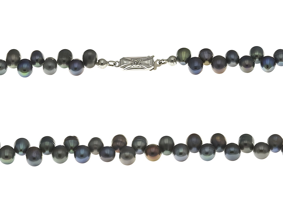 Perlenkette 42 cm Aubergine farbend aus Süßwasser Zuchtperlen mit einem eleganten Verschluss, ideal für stilvolle Anlässe, Hersteller Juwelier Harnisch, bunt gestaltet.