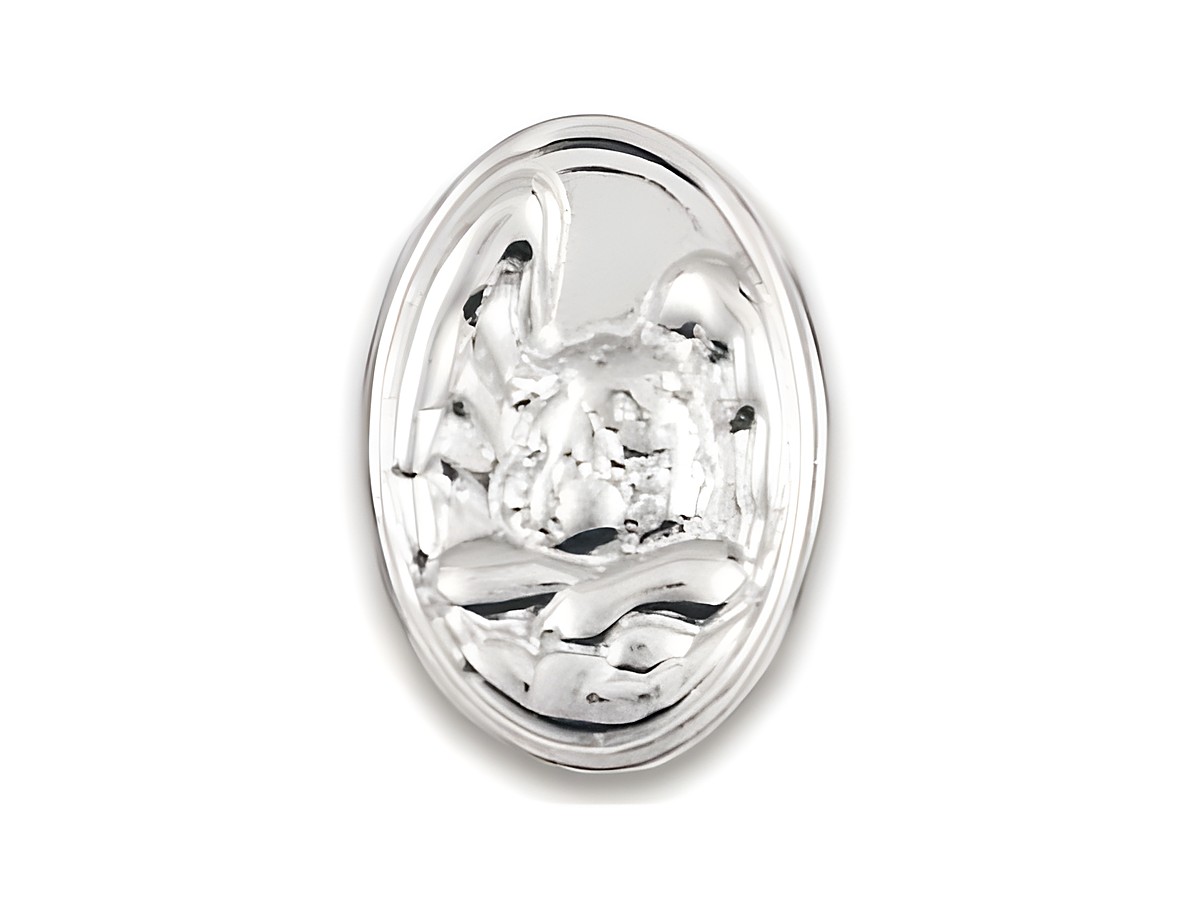 Silberner Engel aus der Nomination Royal Classic Kollektion, Modellnummer 140951 02, mit detaillierter Gravur in ovaler Form, ideal für Schmuckstücke oder Armbänder.
