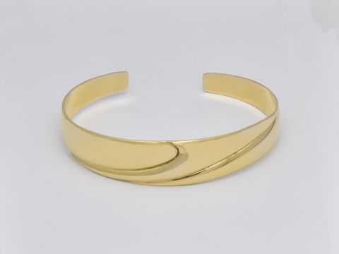 Silber Armreif mit Wellen Design aus Sterling Silber vergoldet, elegant und ideal für einen stilvollen Look, 17 cm, Hersteller Juwelier Harnisch.