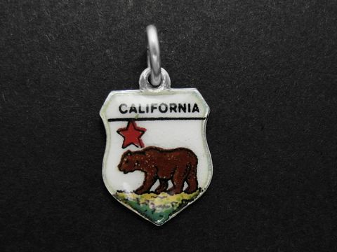 Silber Anhänger mit dem Staatswappen von Kalifornien, zeigt einen Bären und einen roten Stern, hergestellt von Juwelier Harnisch, geeignet für Sammler und Liebhaber der USA.