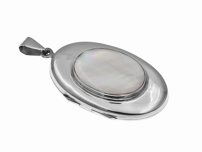 Medaillon Perlmutt Weiß oval poliert aus Sterling Silber von Juwelier Harnisch, mit glänzender Oberfläche und verziertem Rand, ideal als stilvolles Schmuckstück.