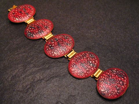 60952-0 Armband 19 cm MIX-IT pink-violett, aus vergoldetem Emaille, mit einer eleganten Anordnung ovaler Elemente, hergestellt von Juwelier Harnisch, ideal für modische Akzente.