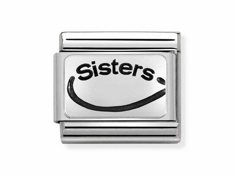 Oxidierte Plakette aus Edelstahl in Silber mit dem Wort Sisters und einem lächelnden Symbol, geeignet für den Nomination Composable Classic Schmuck.