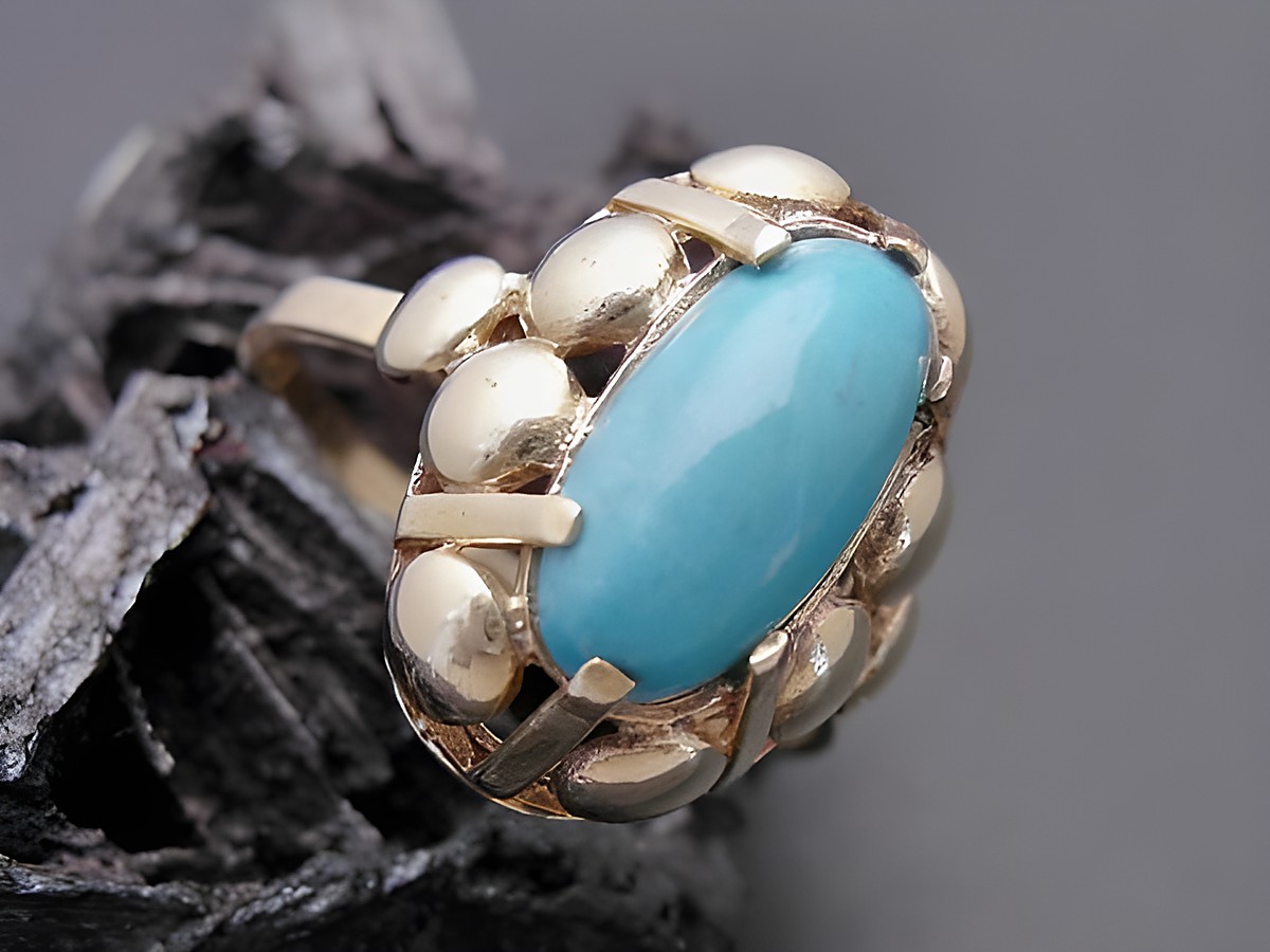 Goldring luxuriös Gr. 54,5 mit Türkis und Gold 585 vom Juwelier Harnisch, geeignet bis Gr. 56/18. Ein eleganter Schmuckstück mit strahlendem Farbspiel.