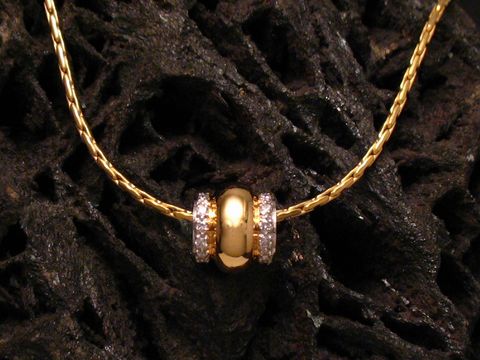 Gold 585 Anhänger inkl. Kette - wundervoll - Diamanten, Hersteller: Juwelier Harnisch, Anhänger mit Kette elegant in goldener Ausführung.