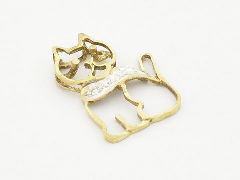 Anhänger Katze 333 Gold schnuckelig, Hersteller Juwelier Harnisch, Tiere. Feiner goldener Katzenanhänger mit filigranen Details, ideal für Tierliebhaber.