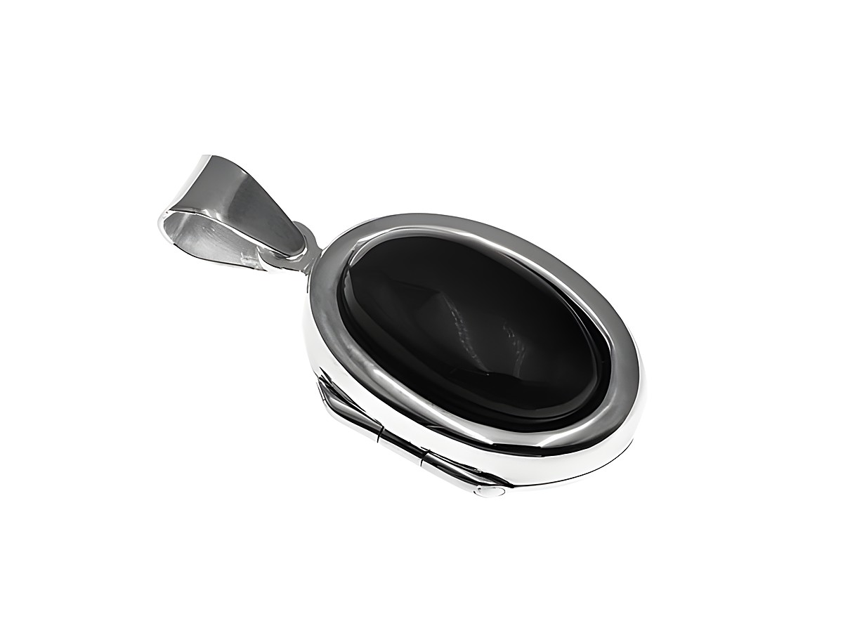 Ovales Medaillon aus Sterling Silber mit Onyx, Hersteller Juwelier Harnisch, elegantes Design mit dezentem Glanz, perfekt für persönliche Gravuren.