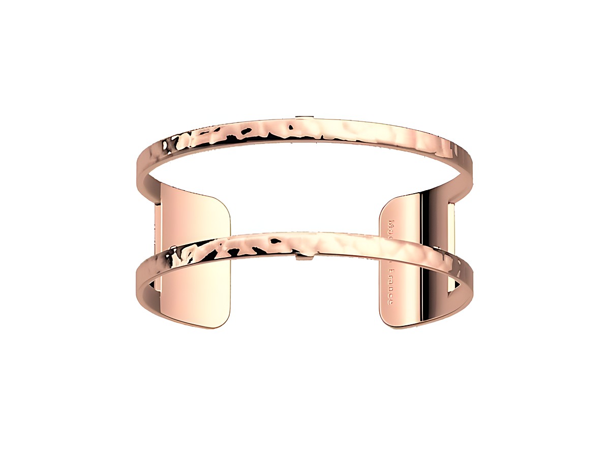 Armreif von Les Georgettes in Roségold mit gehämmerten Details, 25 mm Breite, elegantes Design für stilvolle Auftritte, ideal für jeden Anlass.