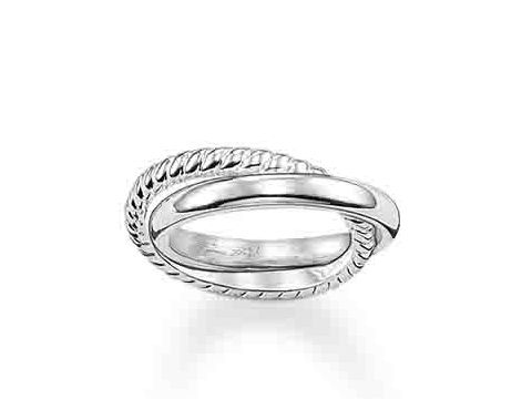 Silberner Ring von Thomas Sabo in Größe 52, Design mit einer geflochtenen und einer glatten Oberfläche, elegantes Schmuckstück für jeden Anlass.
