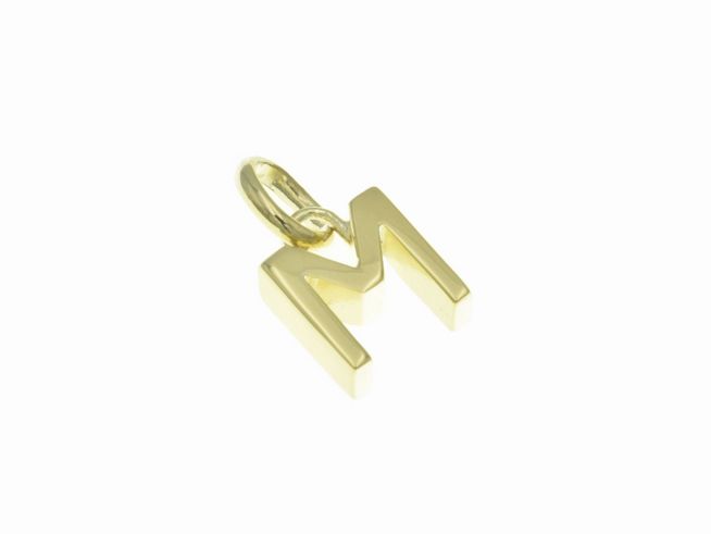 Anhänger aus poliertem Sterling Silber in Form des Buchstabens M, vergoldet in Gelbgold, hergestellt von Juwelier Harnisch.