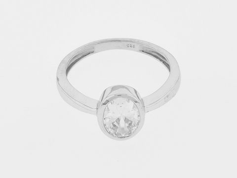 Ring Silber rhod. Größe 58, glitzernd mit ovalem Zirkonia, hergestellt von Juwelier Harnisch, bis Größe 58 / 18,4.