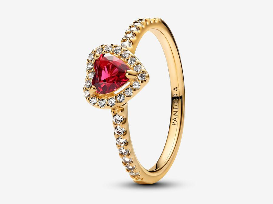 Pandora 168421C02-48 Ring in Herzform aus gelbgold vergoldetem Material mit rotem Zirkonia sowie funkelnden Ziersteinen an der Seite, Größe 48, Hersteller Pandora, Neuheiten.