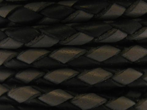 Lederband geflochten in Schwarz und Grau mit einer Länge von 16 cm und einer Breite von 3 mm, ausgestattet mit einem Silber Karabiner, Hersteller Juwelier Harnisch.